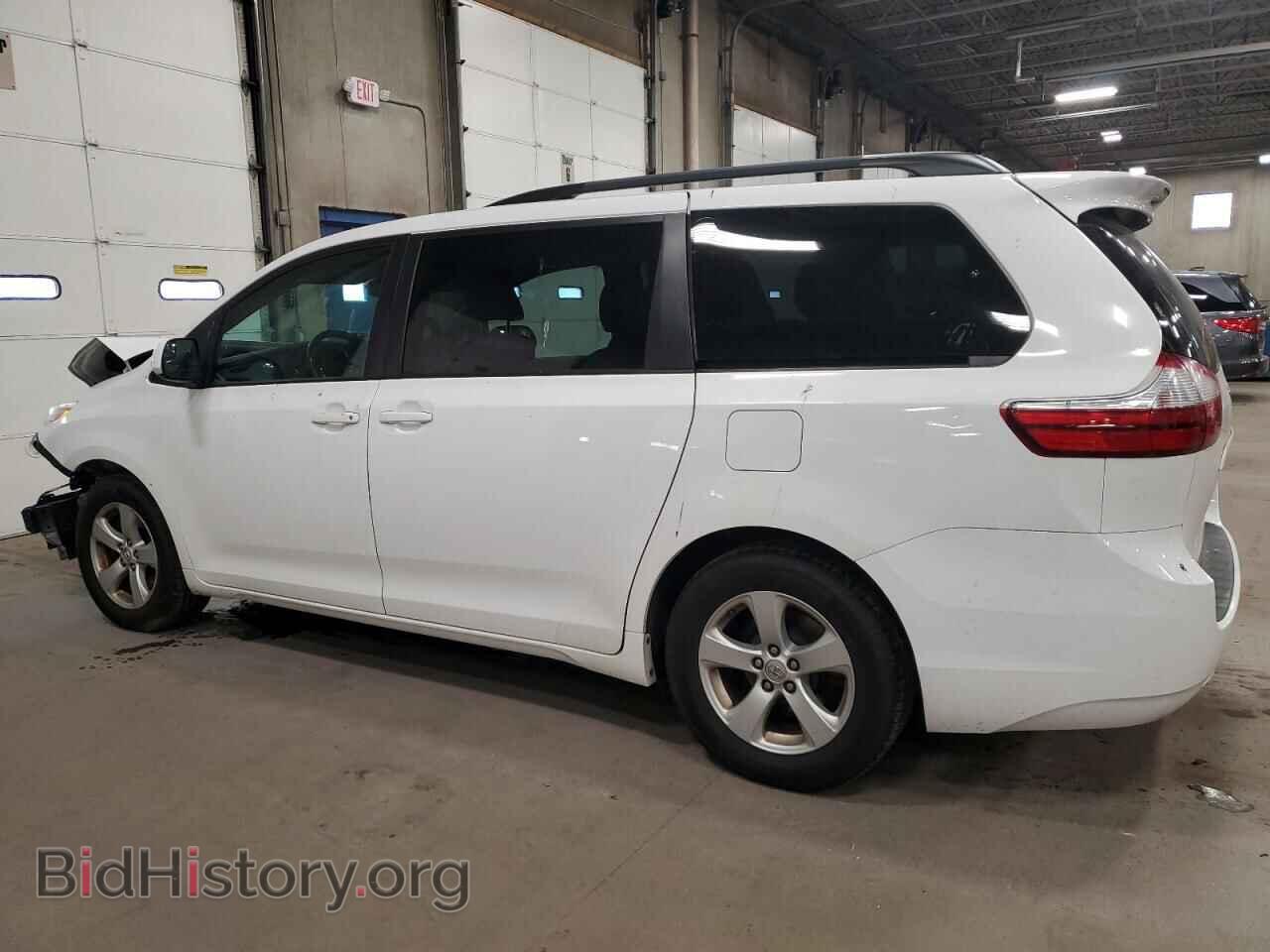 2017 TOYOTA All Models - VIN: 5TDKZ3DC3HS810154 - Фото 2