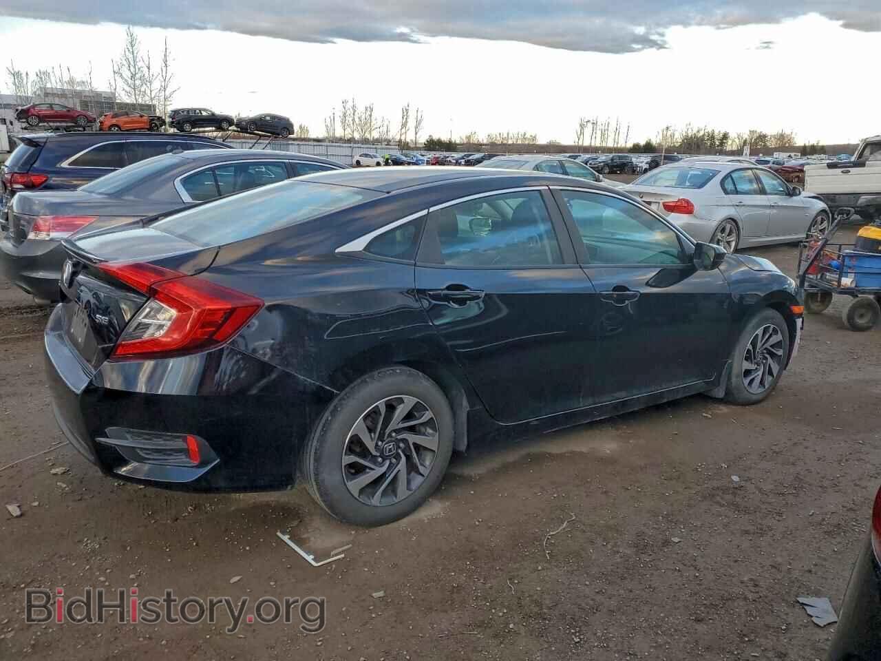 2018 HONDA CIVIC - VIN: 2HGFC2F68JH012811 - Фото 3