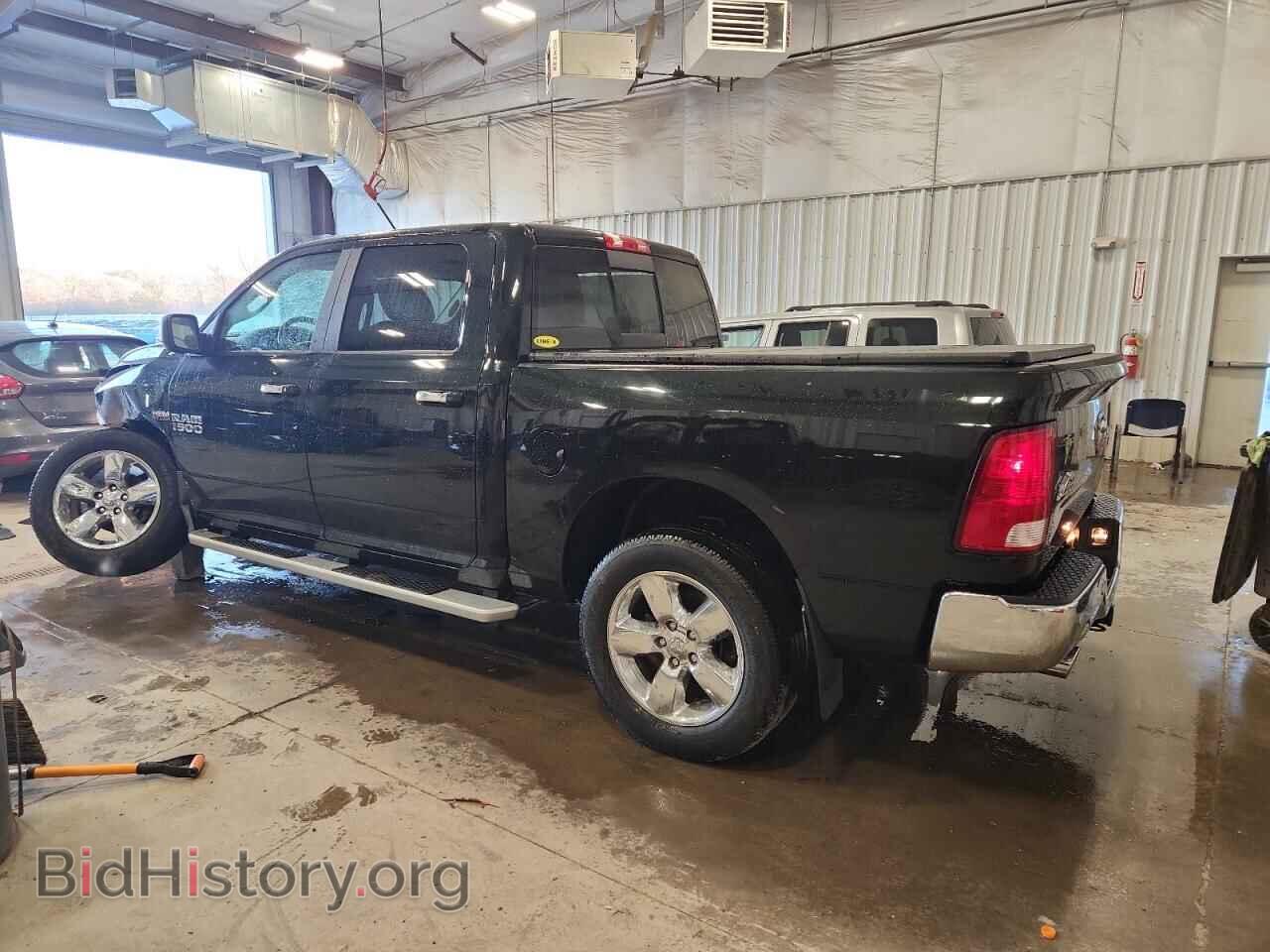 2017 RAM 1500 - VIN: 3C6RR7LT3HG689235 - Photo 2