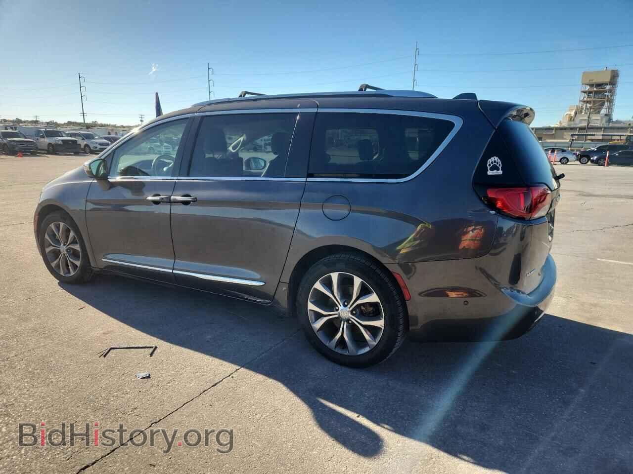2017 CHRYSLER PACIFICA - VIN: 2C4RC1GGXHR668736 - Photo 2