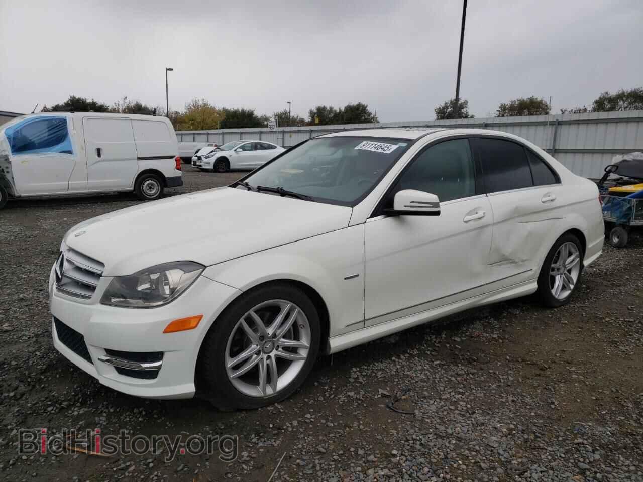 Photo WDDGF4HB5CR235641 - MERCEDES-BENZ C-CLASS 2012