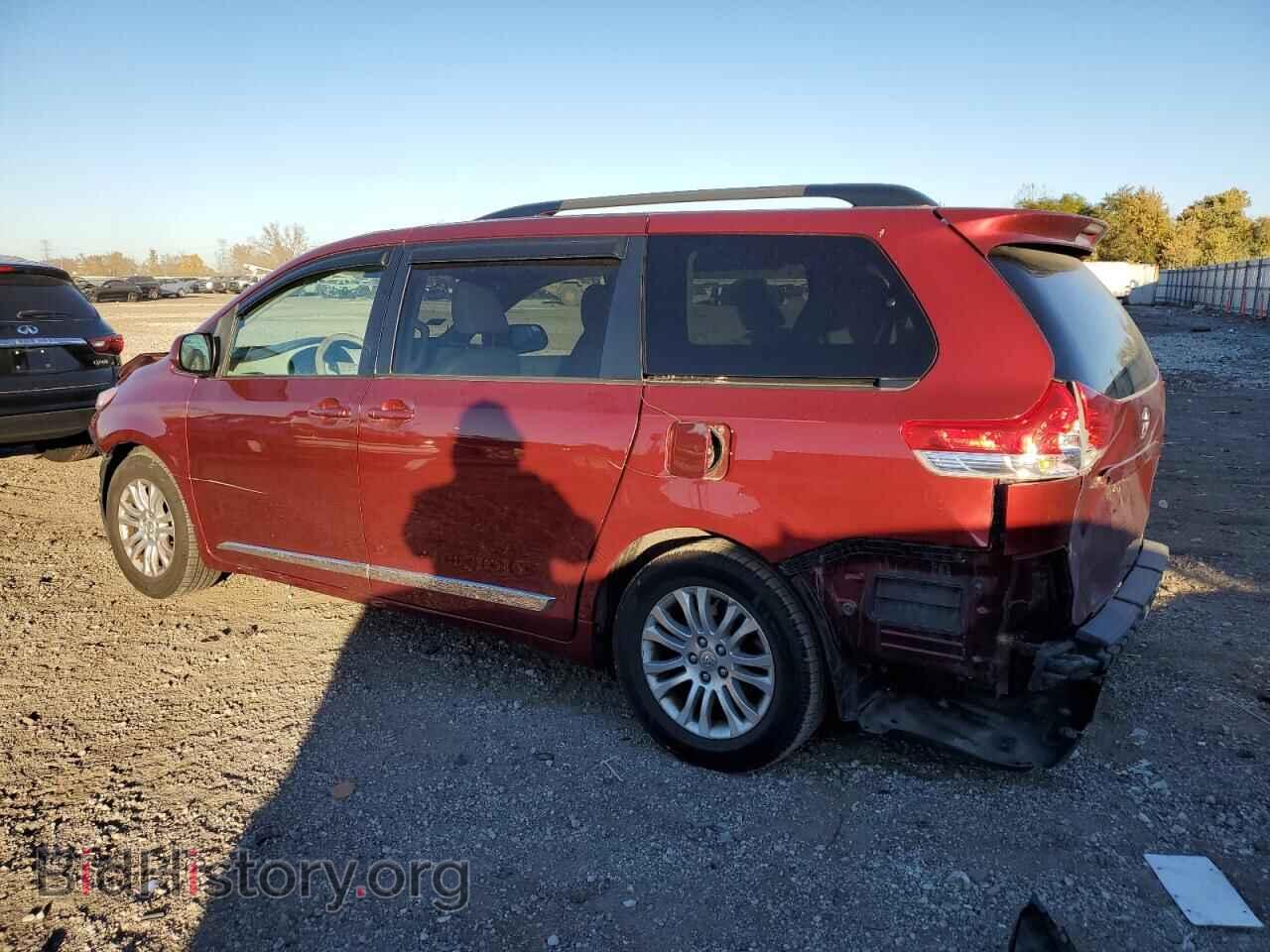 2012 TOYOTA All Models - VIN: 5TDYK3DC2CS268598 - Фото 2