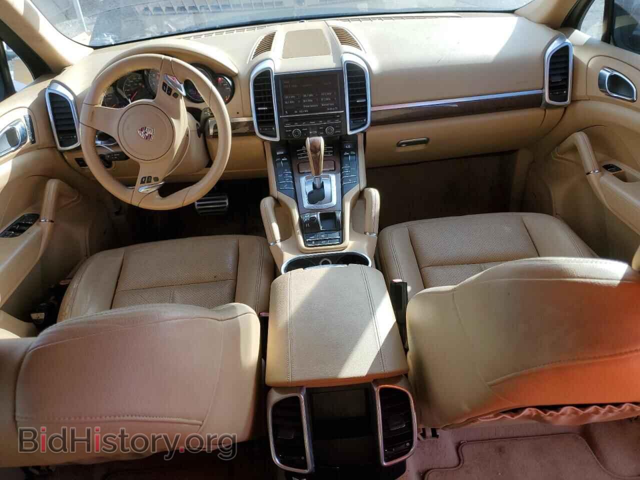 2011 PORSCHE CAYENNE - VIN: WP1AB2A22BLA43457 - Photo 8
