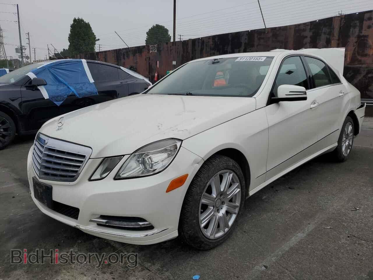 Photo WDDHF5KB0DA719686 - MERCEDES-BENZ E-CLASS 2013