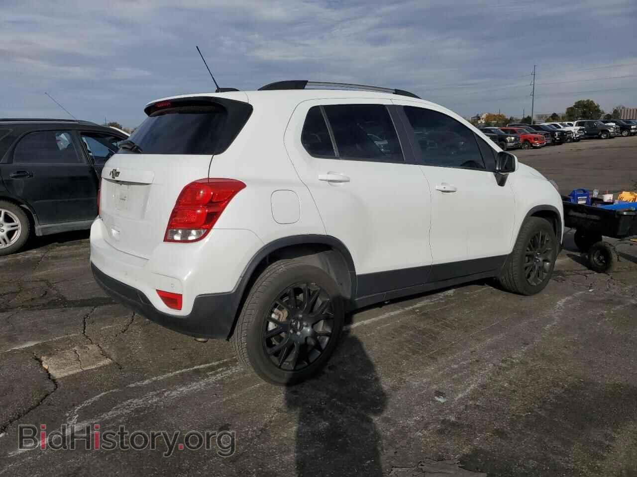 2021 CHEVROLET TRAX - VIN: KL7CJPSB2MB344826 - Фото 3