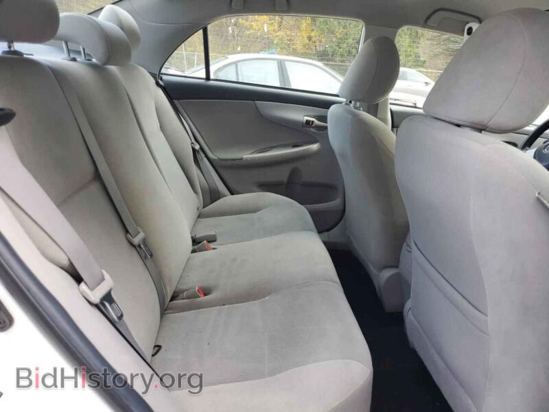 2011 Toyota COROLLA (VIN 2T1BU4EE2BC752266) — фото 10 из 14