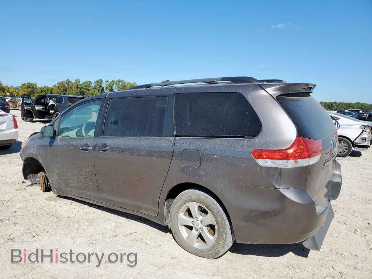 2011 TOYOTA All Models - VIN: 5TDKK3DC4BS026481 - Фото 2