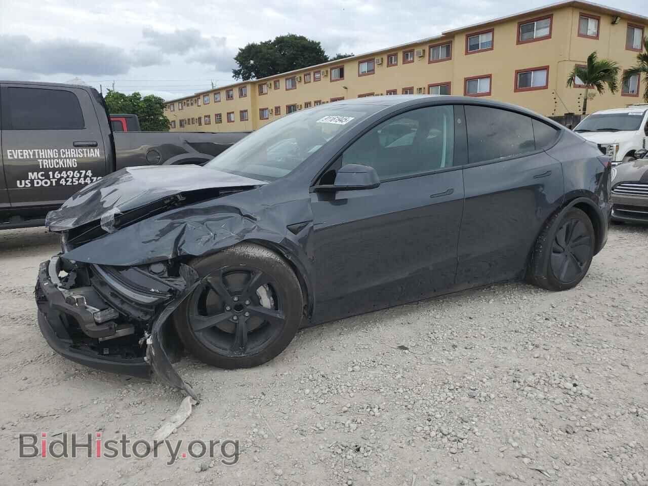Фотография 7SAYGDEDXTF379955 - TESLA MODEL Y 2026