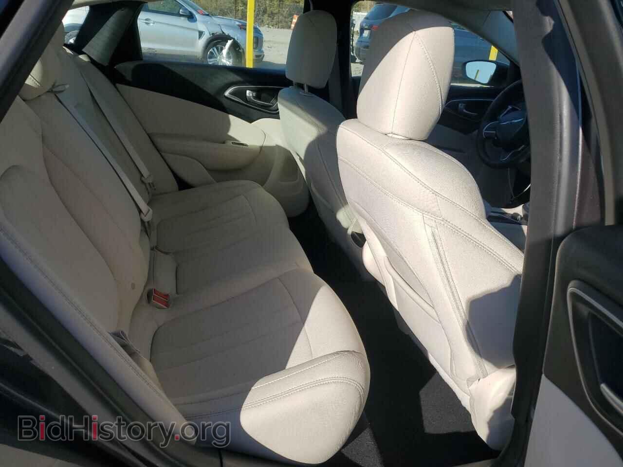 2016 CHRYSLER 200 - VIN: 1C3CCCAB0GN100025 - Фото 10