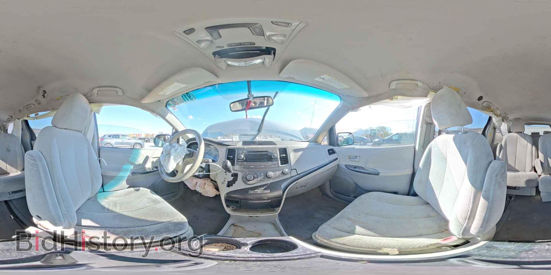 2011 TOYOTA All Models - VIN: 5TDJK3DC7BS015115 - Фото 16