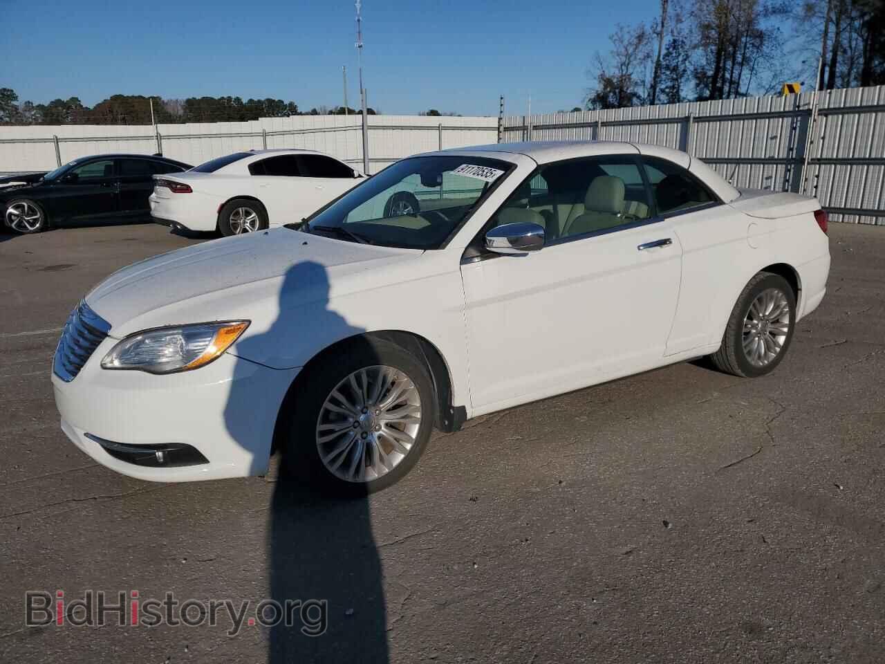 Photo 1C3BC7EG7BN530135 - CHRYSLER 200 2011