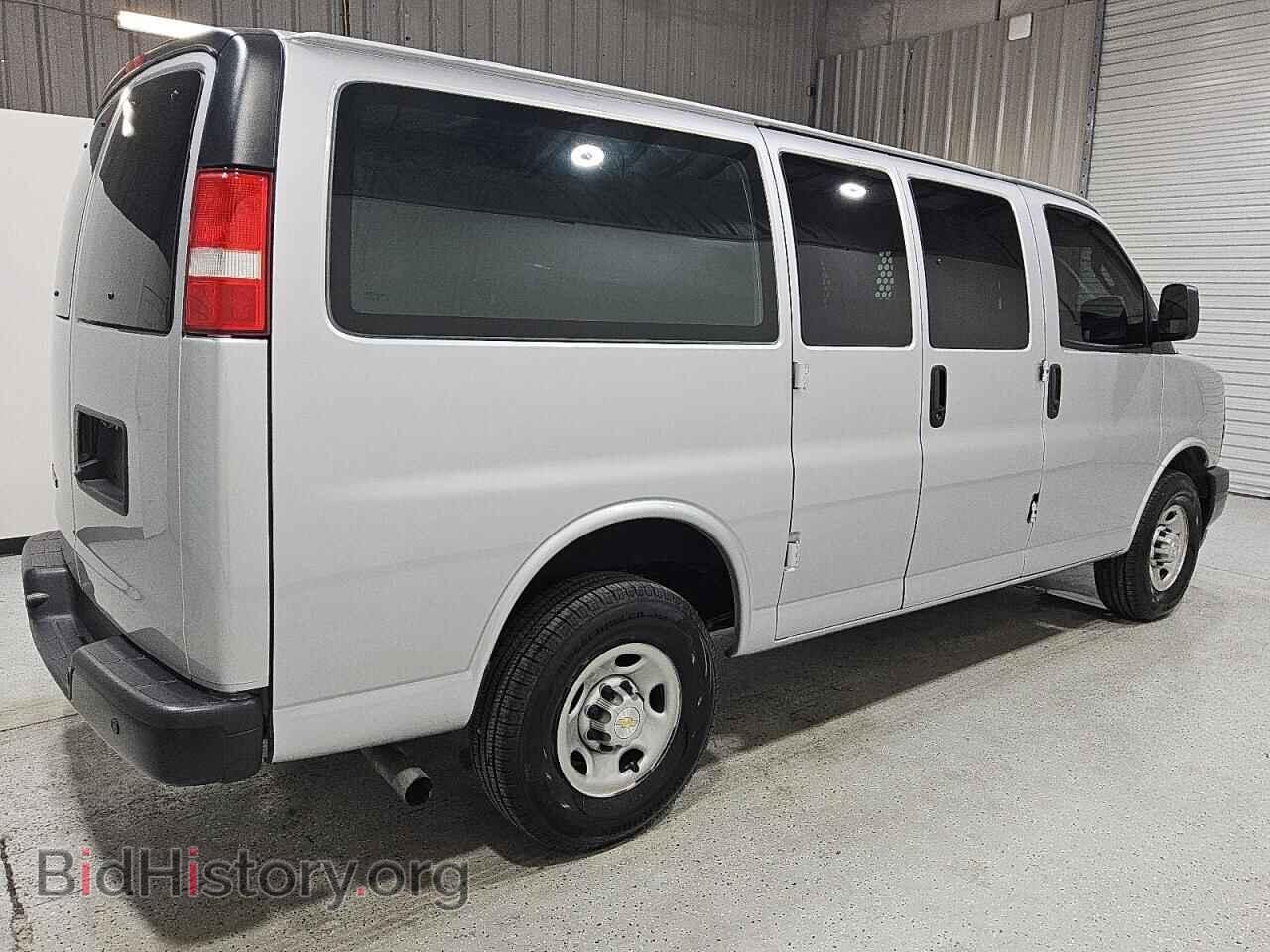 2024 CHEVROLET EXPRESS - VIN: 1GCWGAFPXR1100548 - Фото 3
