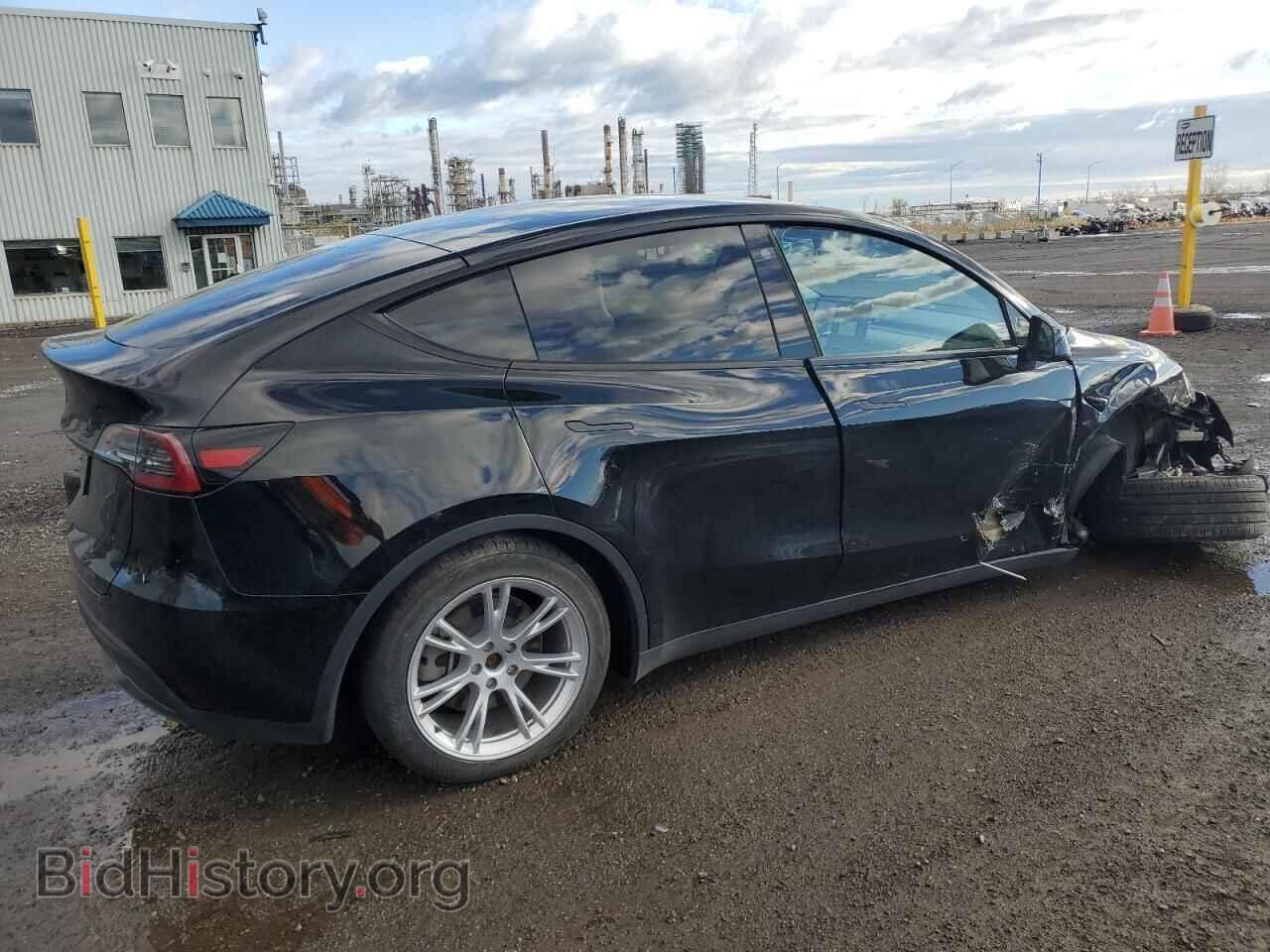 2023 TESLA MODEL Y - VIN: LRWYGDFDXPC227735 - Photo 3