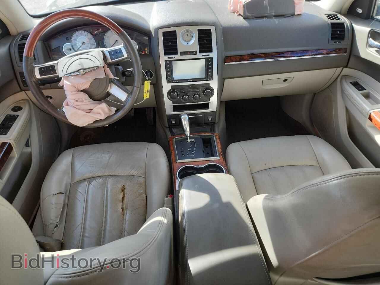 2009 CHRYSLER 300 - VIN: 2C3KA63T99H523061 - Фото 8
