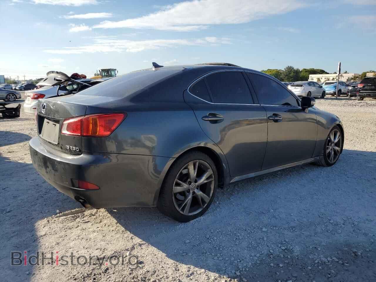 2010 LEXUS IS - VIN: JTHBF5C20A5116853 - Photo 3