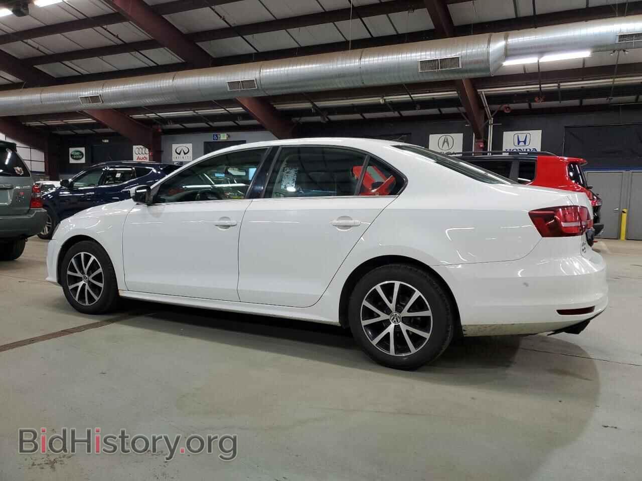 2017 VOLKSWAGEN JETTA - VIN: 3VWDB7AJ8HM281918 - Фото 2