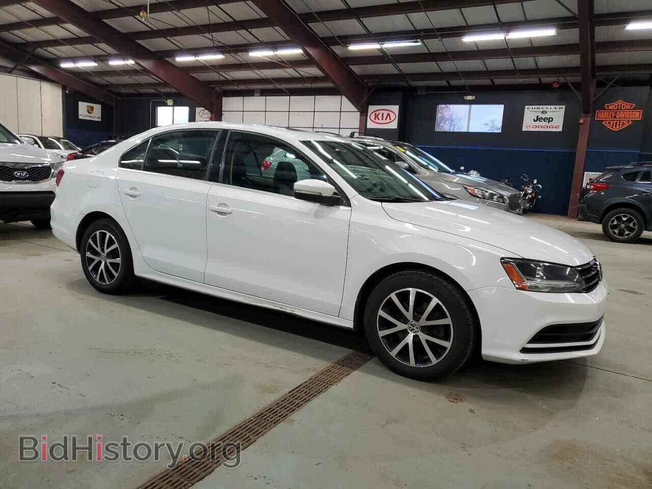 2017 VOLKSWAGEN JETTA - VIN: 3VWDB7AJ8HM281918 - Фото 4