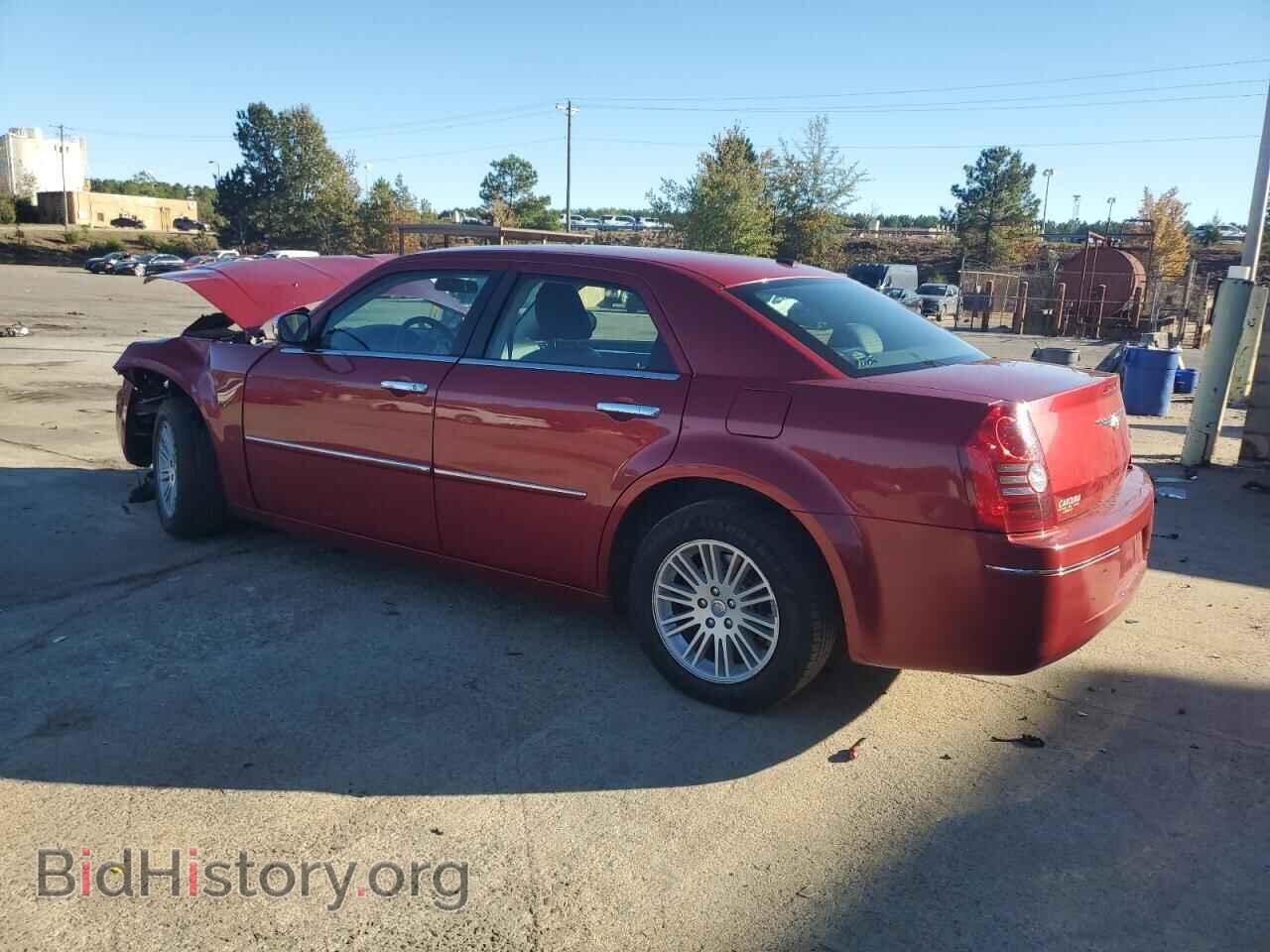 2010 CHRYSLER 300 - VIN: 2C3CA5CV2AH225536 - Фото 2