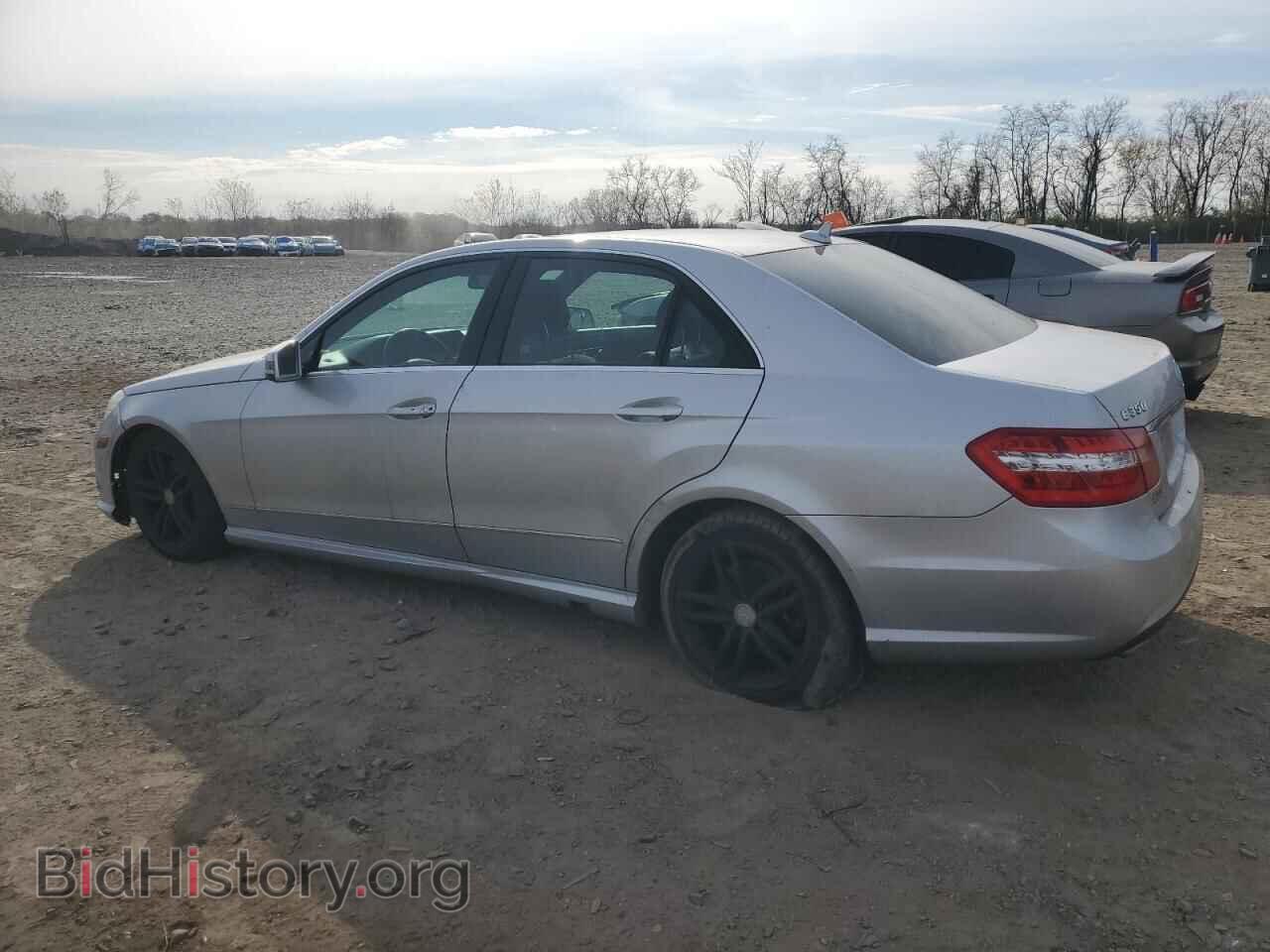 2011 MERCEDES-BENZ E-CLASS - VIN: WDDHF8HB4BA301766 - Photo 2