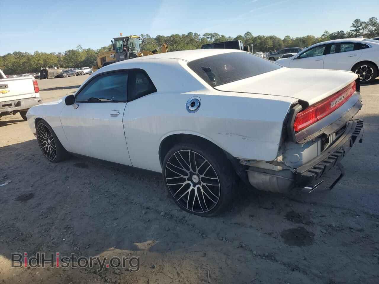 2014 DODGE CHALLENGER - VIN: 2C3CDYAG4EH244947 - Photo 2
