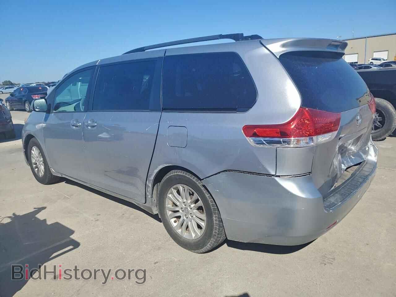 2011 TOYOTA All Models - VIN: 5TDYK3DC5BS172768 - Photo 2