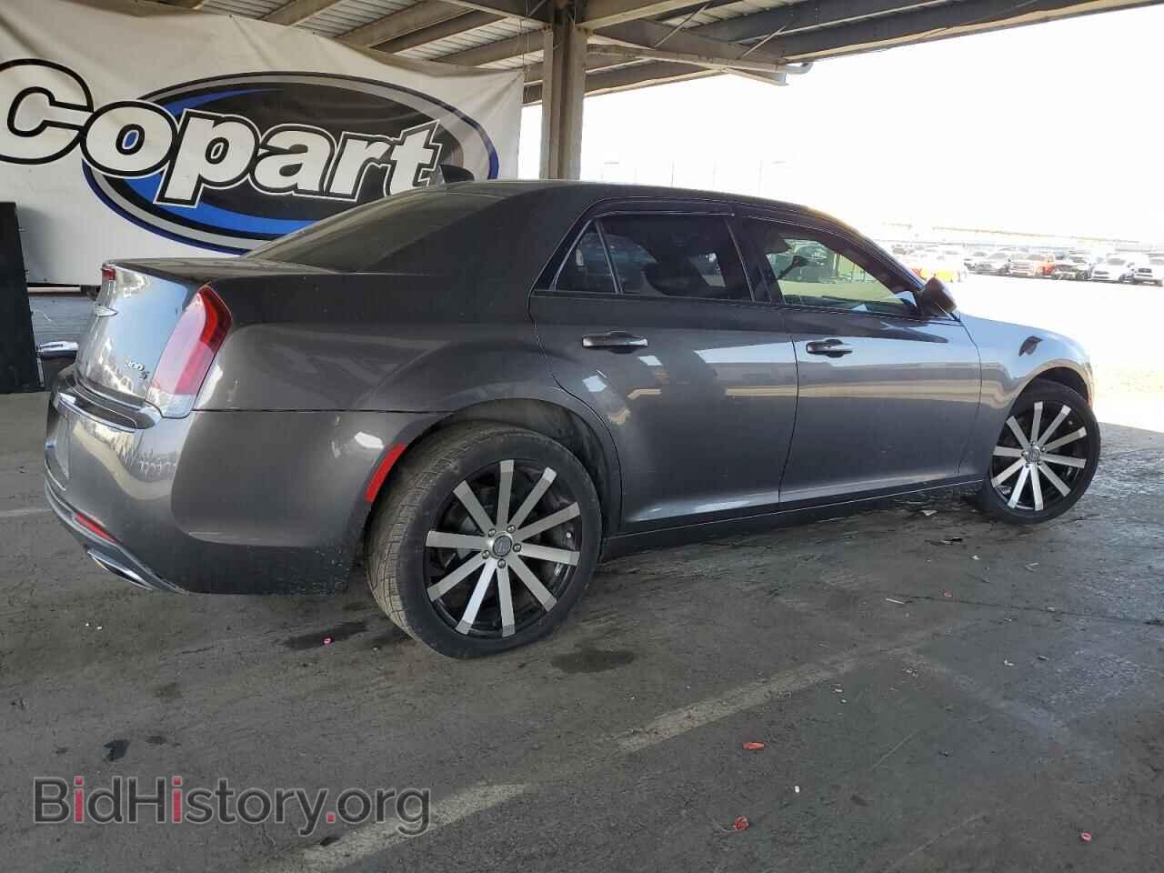 2018 CHRYSLER 300 - VIN: 2C3CCAGG3JH267356 - Фото 3