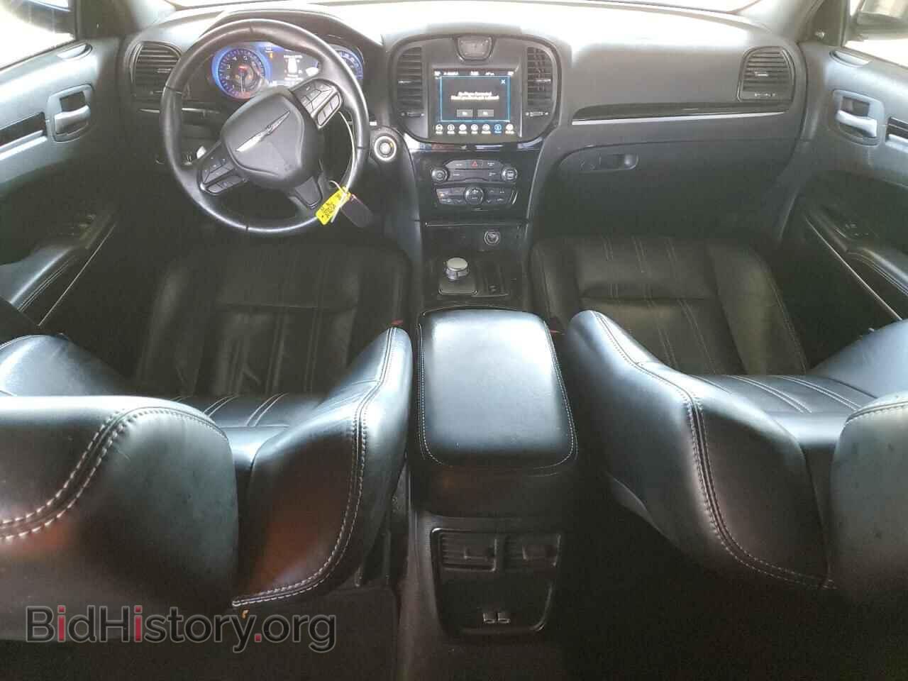 2018 CHRYSLER 300 - VIN: 2C3CCAGG3JH267356 - Фото 8