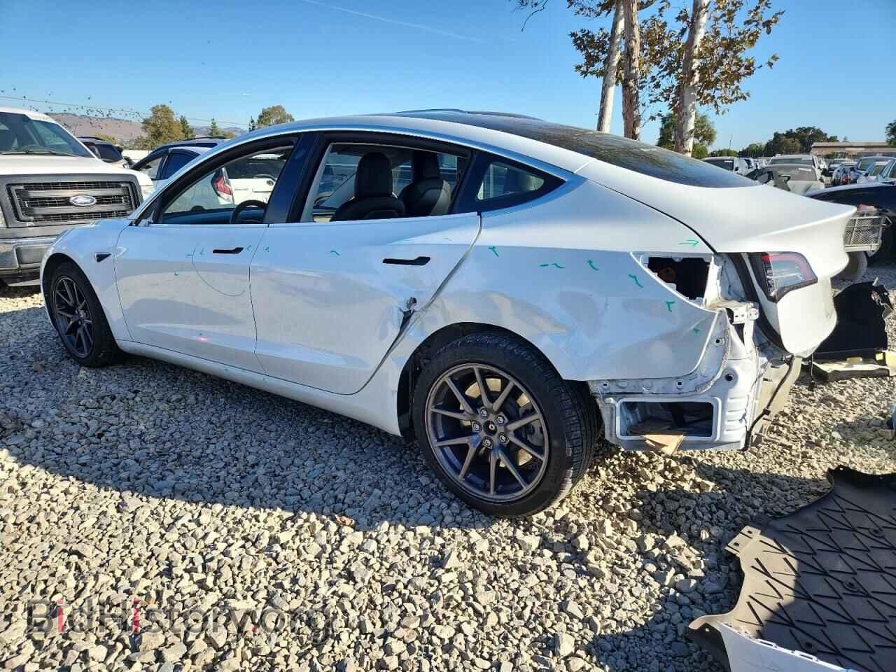 2018 TESLA MODEL 3 - VIN: 5YJ3E1EBXJF093854 - Photo 2