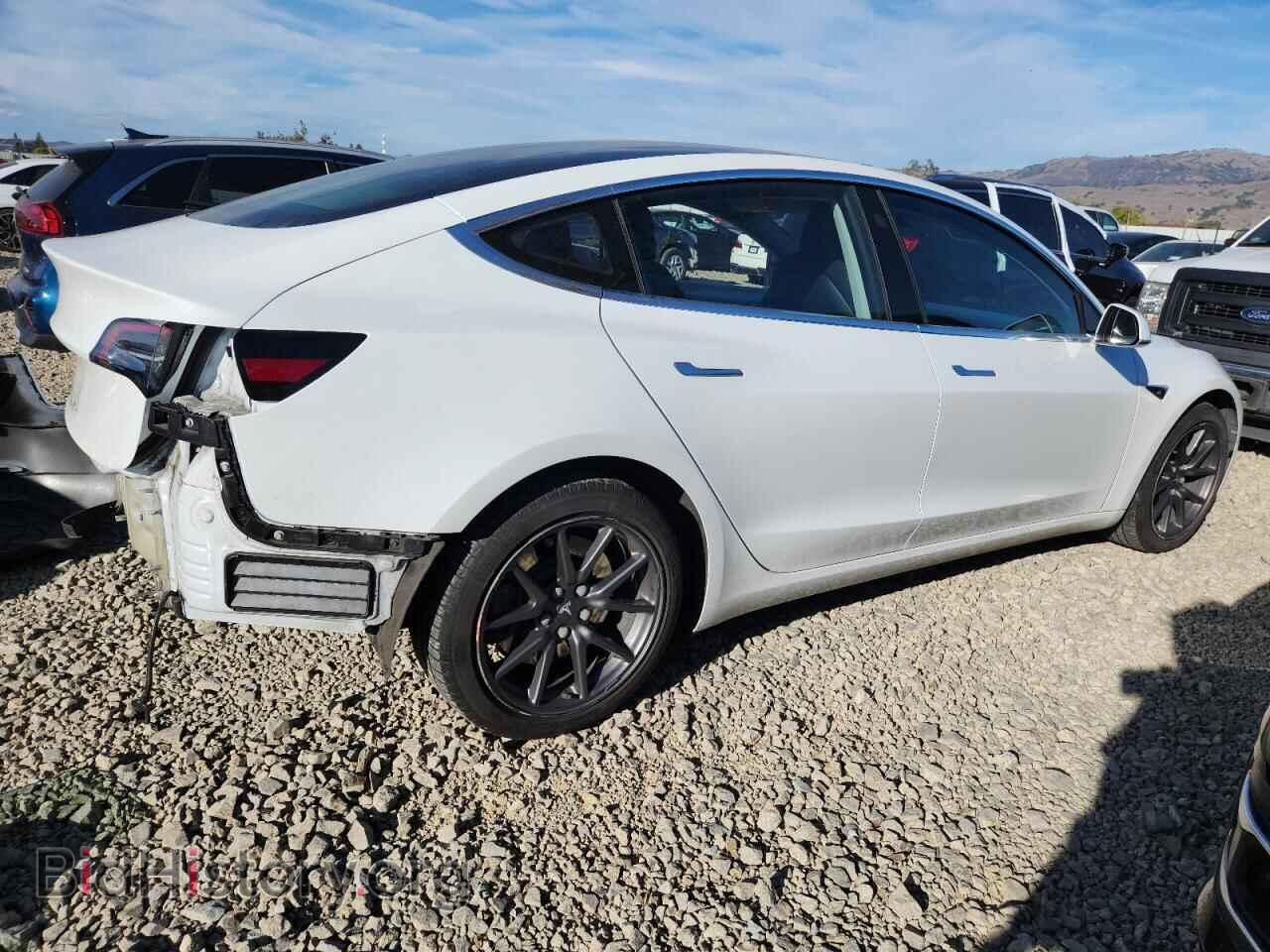 2018 TESLA MODEL 3 - VIN: 5YJ3E1EBXJF093854 - Photo 3