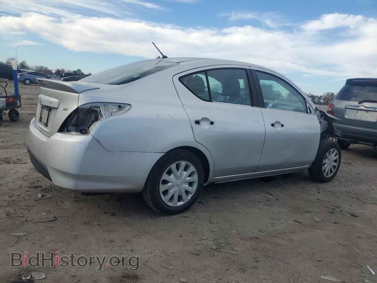 2017 NISSAN VERSA - VIN: 3N1CN7AP4HK461910 - Фото 3