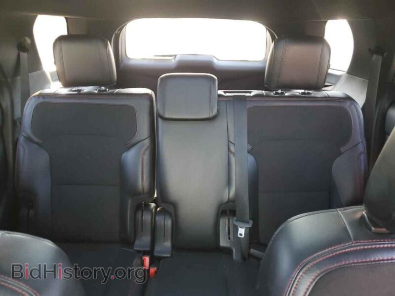 2018 Ford EXPLORER (VIN 1FM5K8D85JGB83172) — фото 10 из 13
