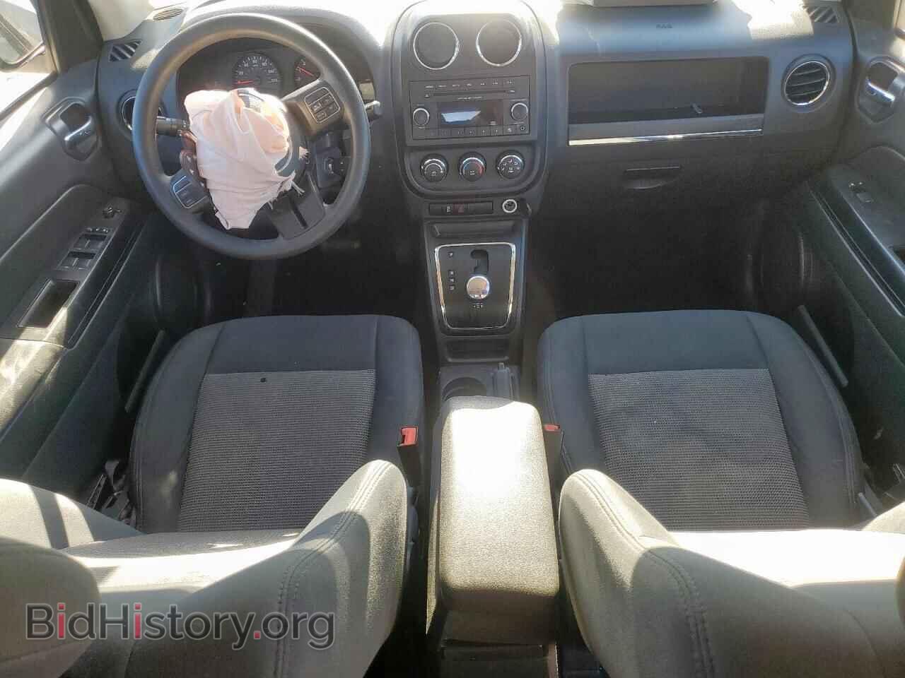 2013 JEEP COMPASS - VIN: 1C4NJCBA7DD270349 - Photo 8