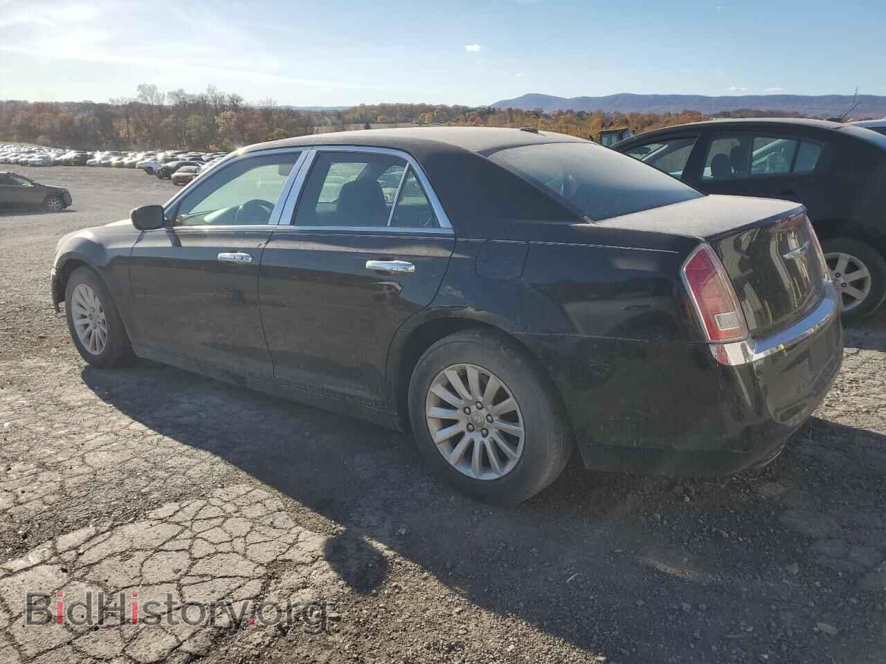 2013 CHRYSLER 300 - VIN: 2C3CCAAG1DH711704 - Фото 2
