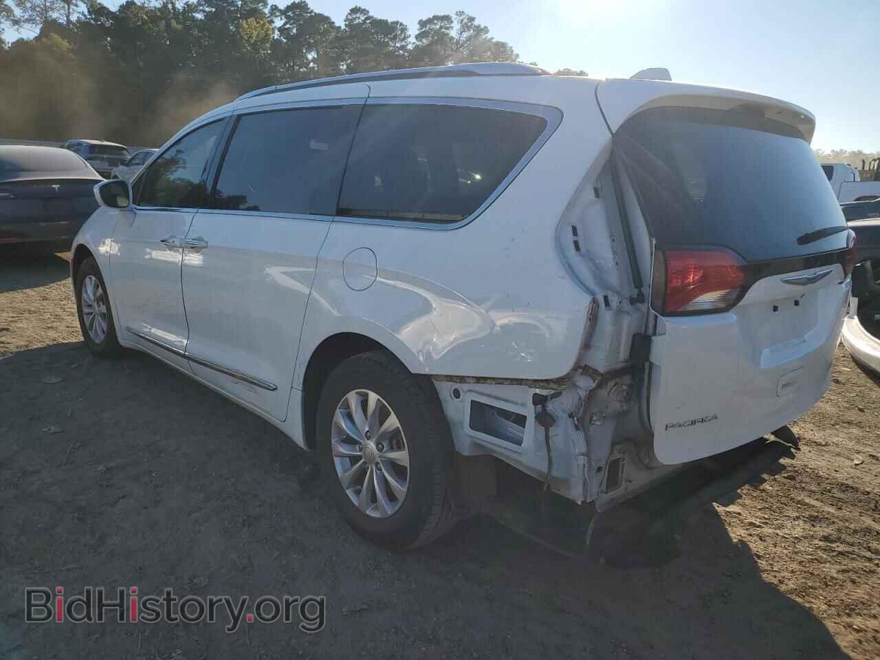 2018 CHRYSLER PACIFICA - VIN: 2C4RC1EG8JR321494 - Фото 2