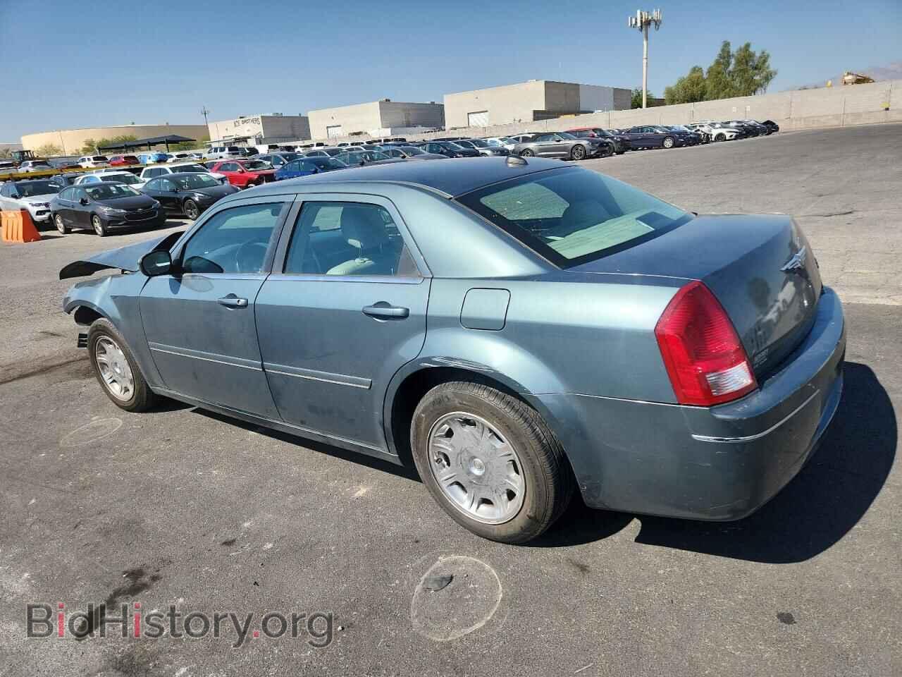 2005 CHRYSLER 300 - VIN: 2C3AA53G25H507318 - Фото 2