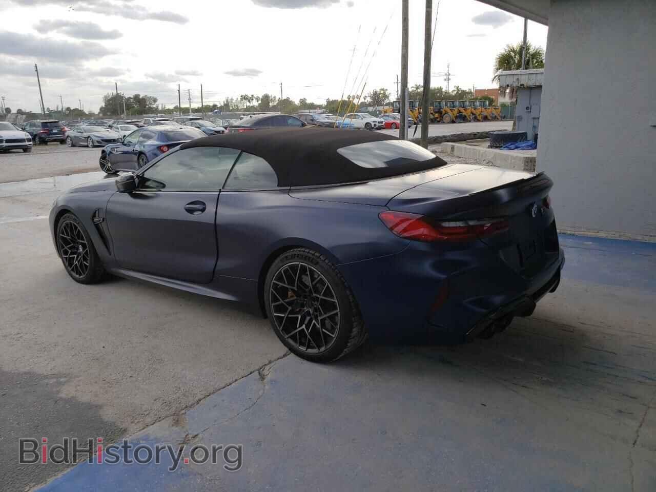 2023 BMW M8 - VIN: WBSDZ0C05PCM02035 - Фото 2