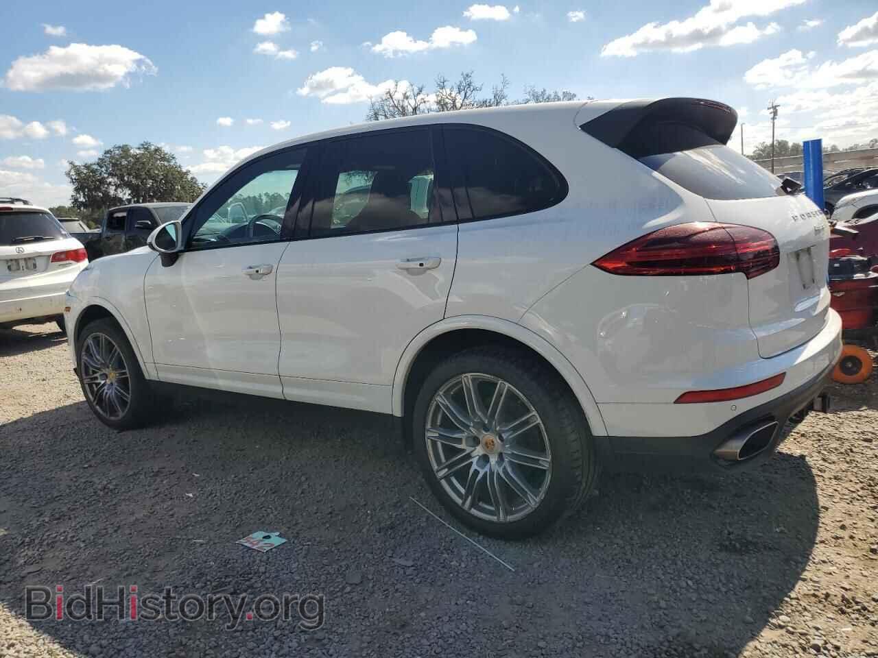 2018 PORSCHE CAYENNE - VIN: WP1AA2A28JKA05660 - Фото 2