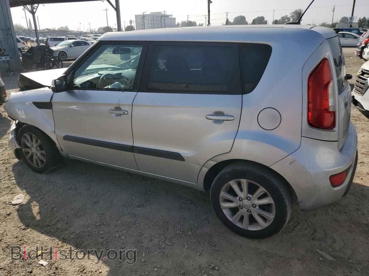 2013 KIA SOUL - VIN: KNDJT2A6XD7761237 - Фото 2
