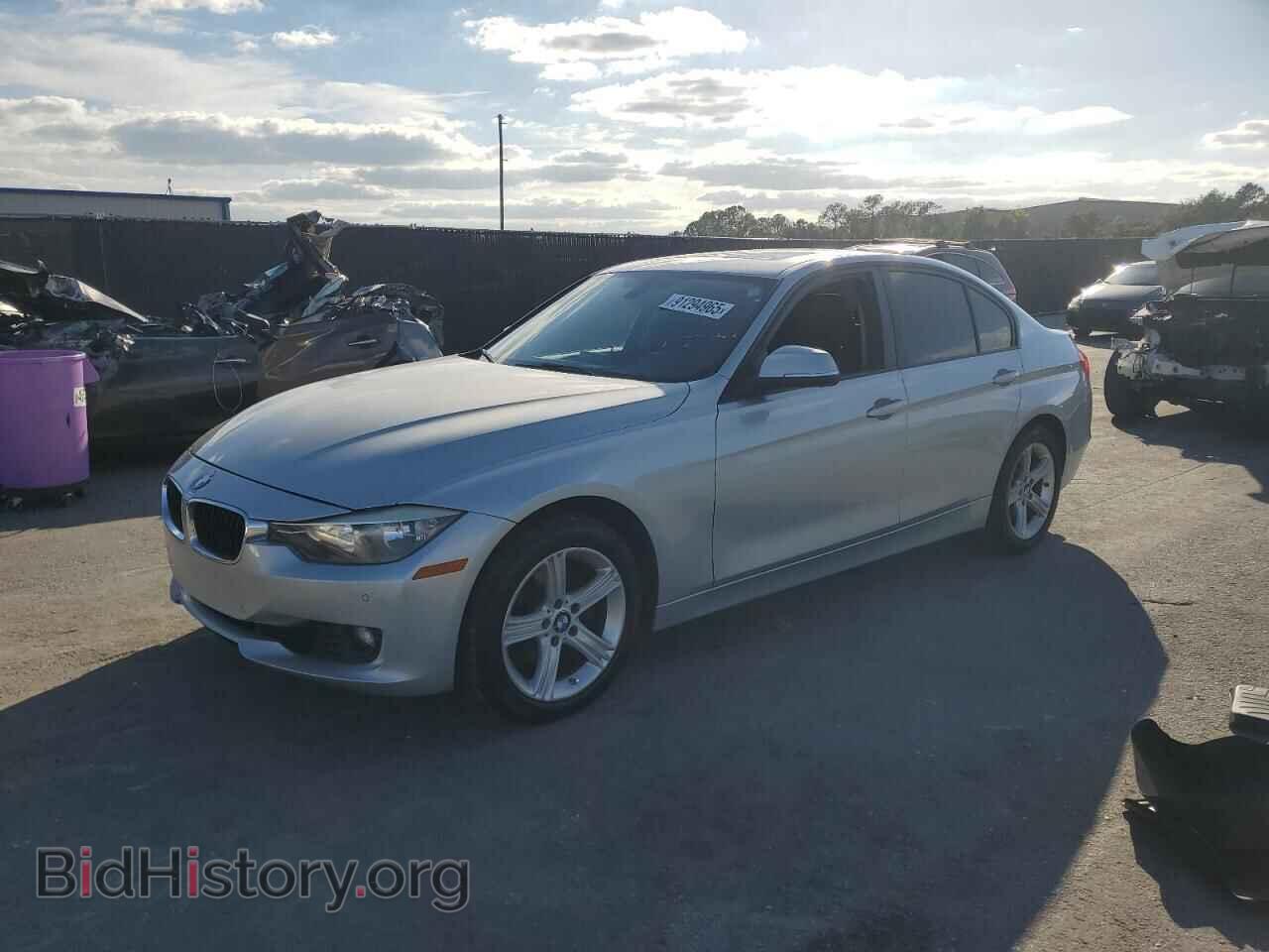Photo WBA3B5C58DF594607 - BMW 3 SERIES 2013