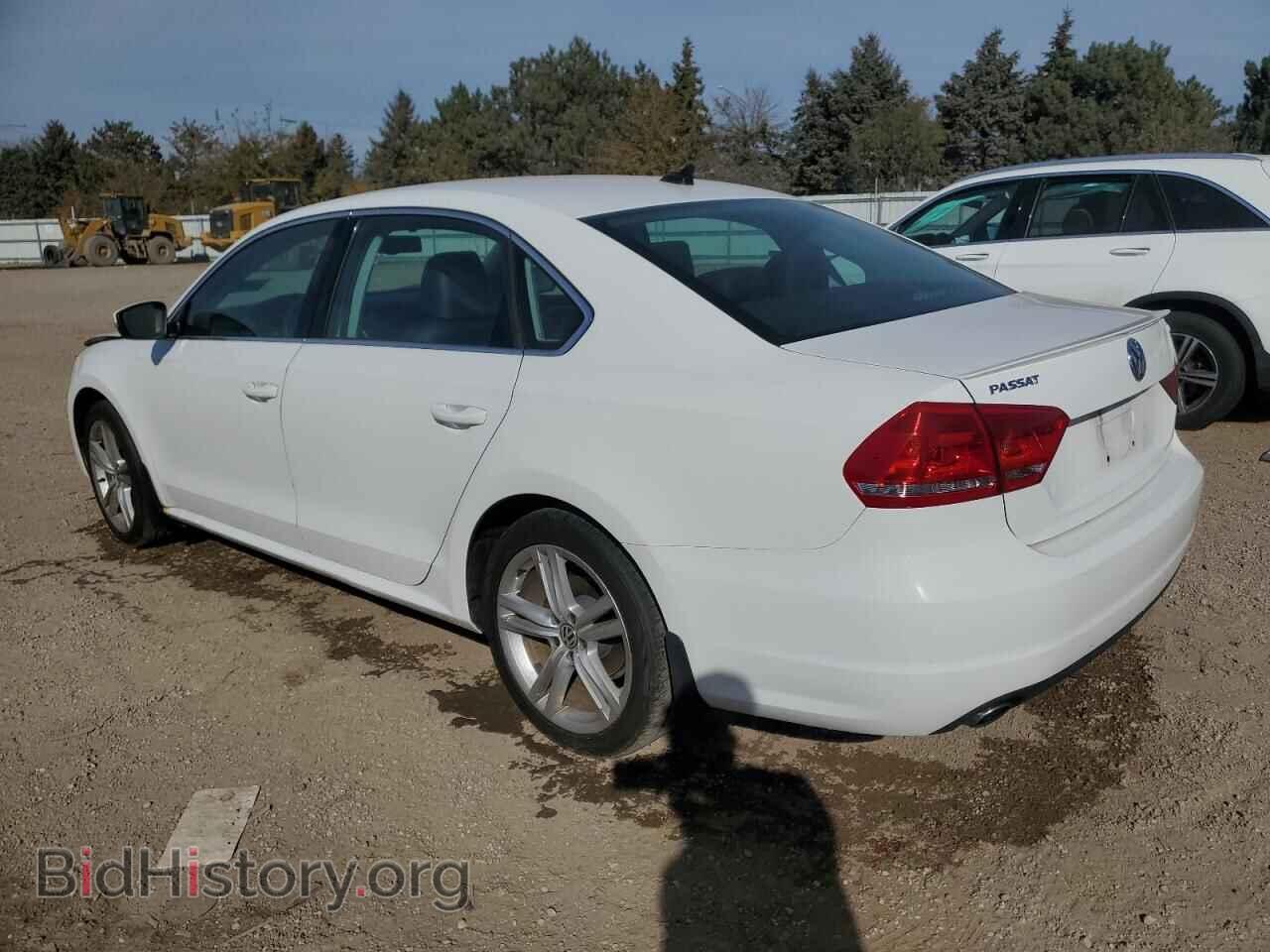 2014 VOLKSWAGEN PASSAT - VIN: 1VWBT7A32EC098422 - Фото 2