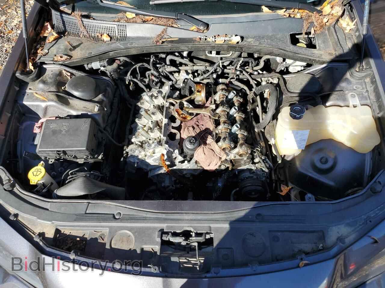 2019 CHRYSLER 300 - VIN: 2C3CCABG2KH516450 - Фото 11