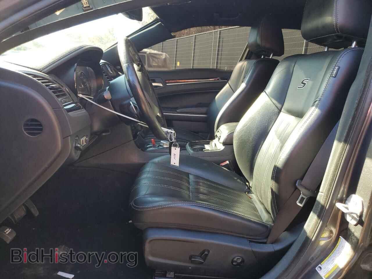 2019 CHRYSLER 300 - VIN: 2C3CCABG2KH516450 - Фото 7