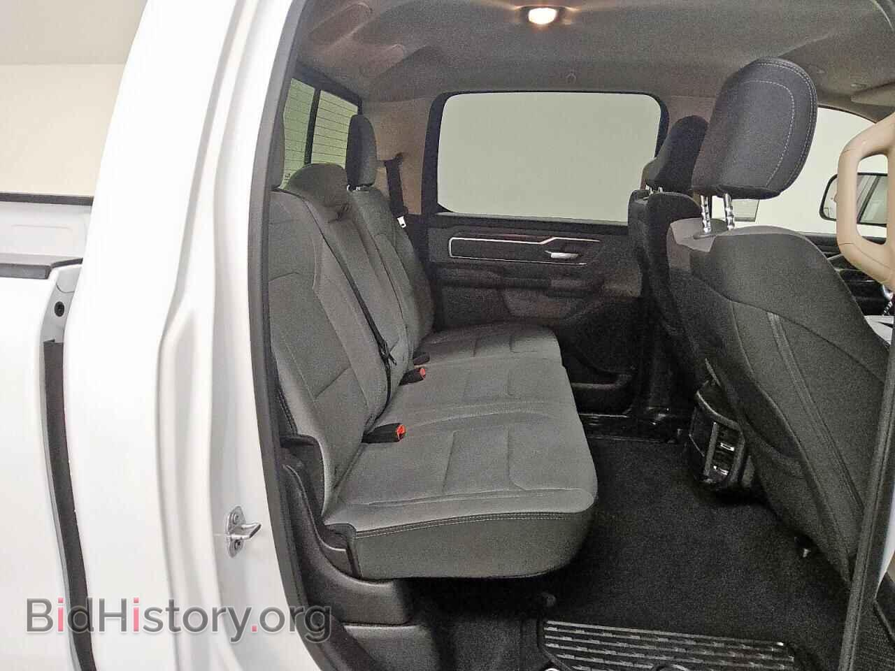 2019 RAM 1500 - VIN: 1C6RREFT8KN639946 - Фото 10