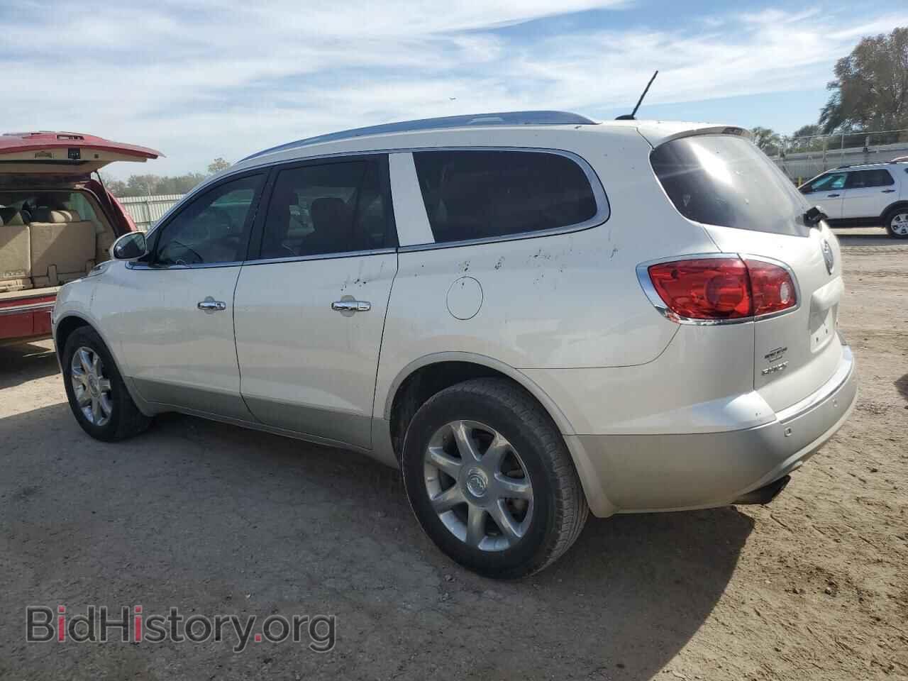 2012 BUICK ENCLAVE - VIN: 5GAKRCED8CJ264076 - Фото 2