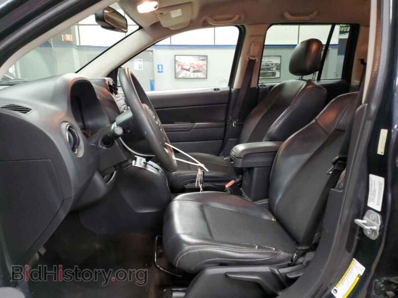 2014 Jeep COMPASS (VIN 1C4NJCBA4ED667034) — фото 7 из 13