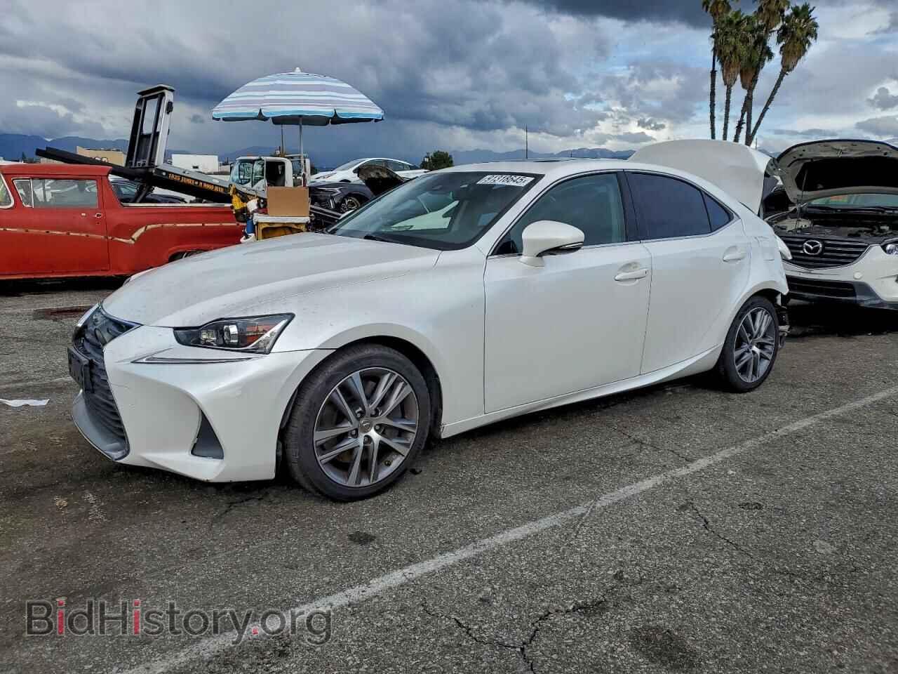 Фотография JTHBA1D24K5098218 - LEXUS IS 2019