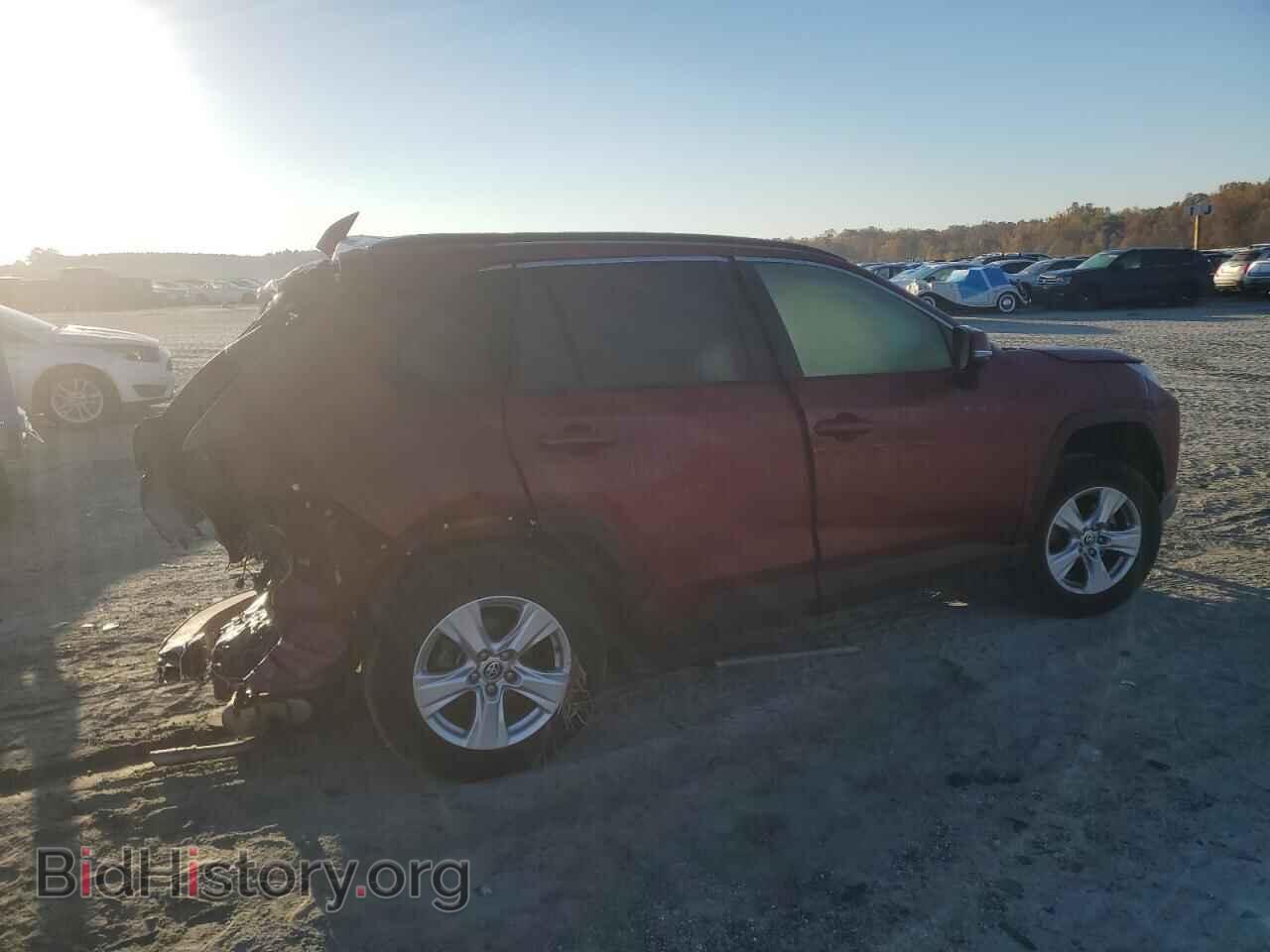 2021 TOYOTA RAV4 - VIN: JTMP1RFV4MD532403 - Фото 3