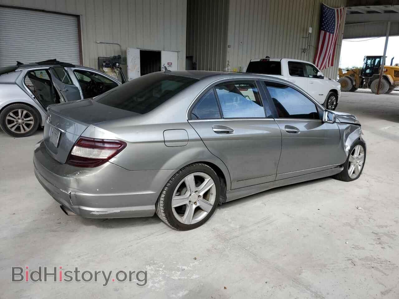 2011 MERCEDES-BENZ C-CLASS - VIN: WDDGF5EB8BF638393 - Фото 3
