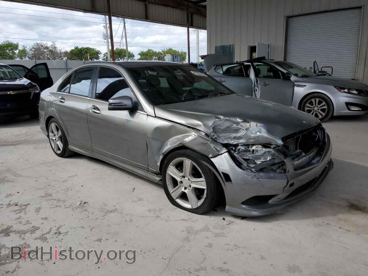 2011 MERCEDES-BENZ C-CLASS - VIN: WDDGF5EB8BF638393 - Фото 4