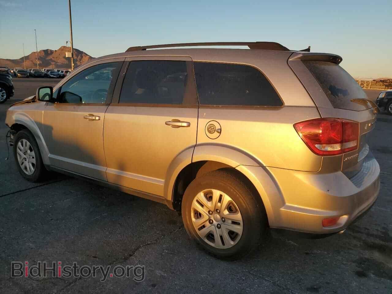 2018 DODGE JOURNEY - VIN: 3C4PDCBG9JT512410 - Фото 2